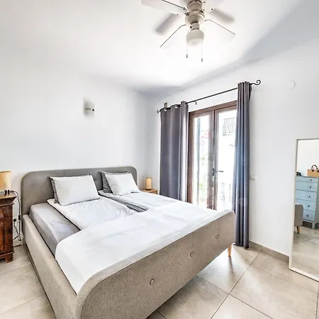 Townhouse In Capistrano Village With 2 Pool Areas