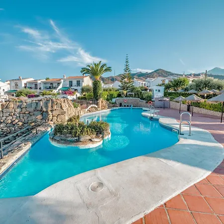 Townhouse In Capistrano Village With 2 Pool Areas Nerja